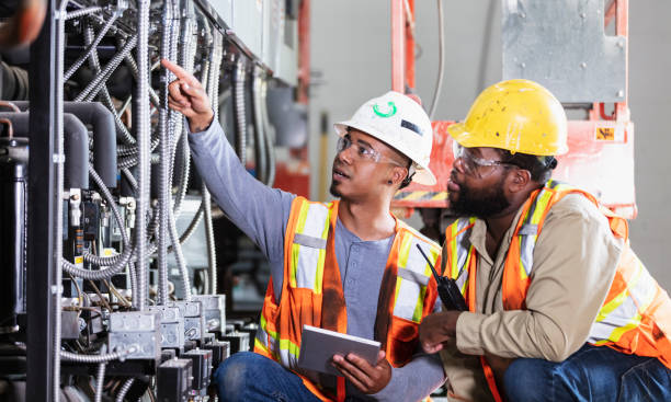Best Emergency Electrical Repair  in Moweaqua, IL
